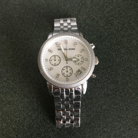 Michael Kors Ritz Silver-tone Women’s Watch MK-5020 - Picture 4 of 16